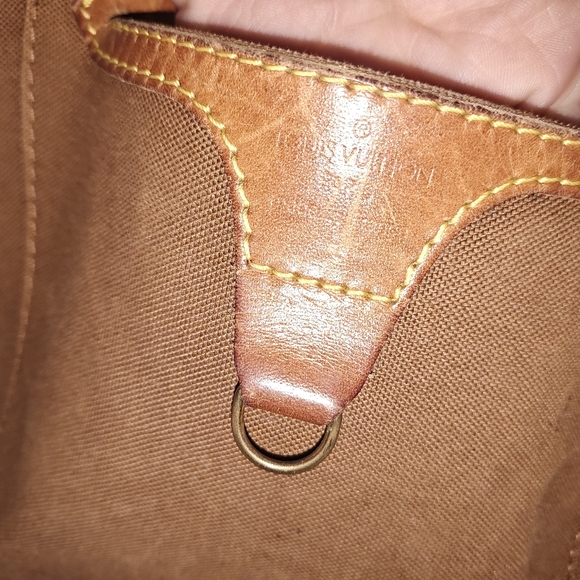 Vintage Louis Vuitton Monogram Ellipse - Picture 13 of 13